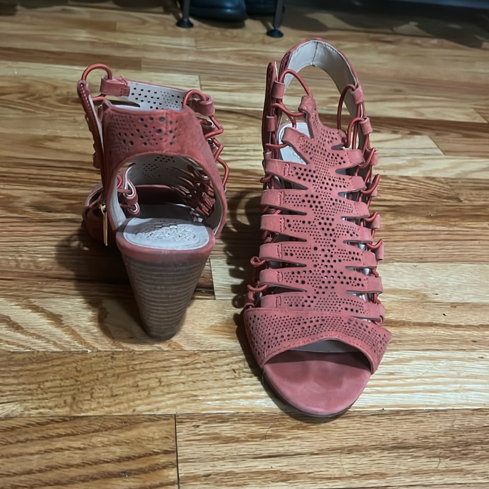 Vince camuto heels- coral